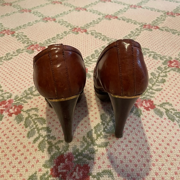 Burberry brown heels - Picture 3 of 4
